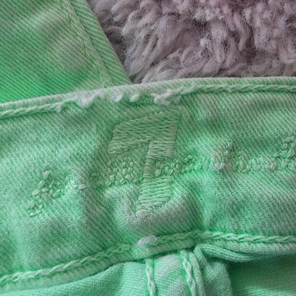 7 For All Mankind Skinny Cropped Jeans Lime Green size 26 - Picture 7 of 11